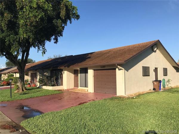 The Meadows Of Crystal Lake, 1689 SW 19th Ave, Deerfield Beach, Florida 33442, image 2