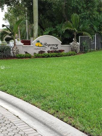 Regency Homes At Fairway Isles, 2450 Aragon Blvd #2, Sunrise, Florida 33322, image 2