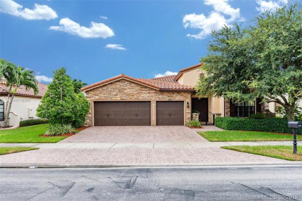 Estada, 8786 NW 37th Pl, Cooper City, Florida 33024, image 2