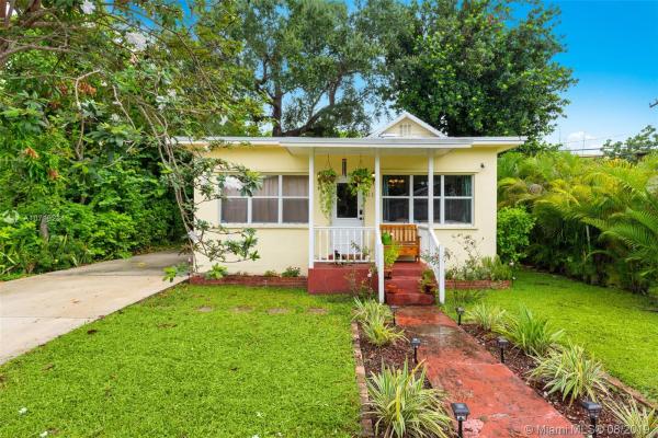 Mac Farlane Homestead, 114 Florida Ave, Coral Gables, Florida 33133, image 2