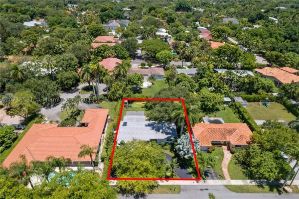 Windover Grove, 8301 SW 61st Ave, South Miami, Florida 33143, image 2