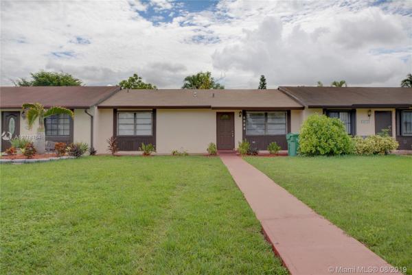 San Sebastian Townhouses, 4869 SW 135th Ct 0, Kendale Lakes, Florida 33175, image 2