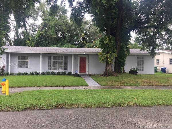Rose Glen, 725 NE 155th St, Golden Glades, Florida 33162, image 2