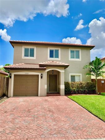 Bonita Lakes, 13402 SW 118th Pl, Three Lakes, Florida 33186, image 2