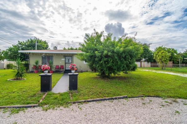 Carol City, 17645 NW 37th Ct, Miami Gardens, Florida 33055, image 2