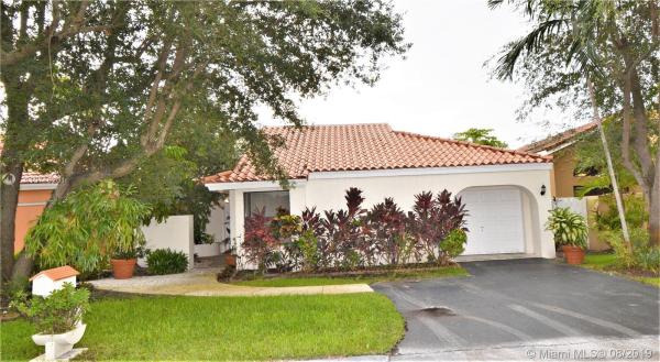 Las Casas At Kendall, 11712 SW 92nd Ln, Kendall, Florida 33186, image 2