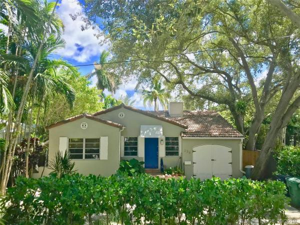 Sherwood Forest, 236 NE 85th St, El Portal, Florida 33138, image 2