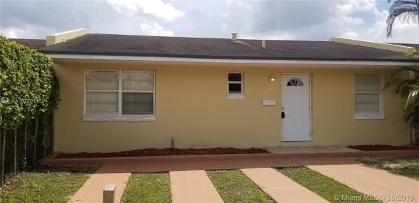 Royale Green, 4351 SW 129th Pl #4351, Kendale Lakes, Florida 33175, image 2