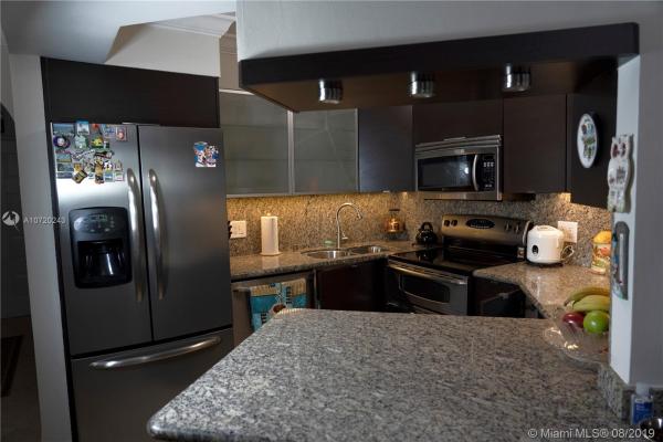 Las Vistas At Doral, 8235 Lake Dr #206, Doral, Florida 33166, image 2