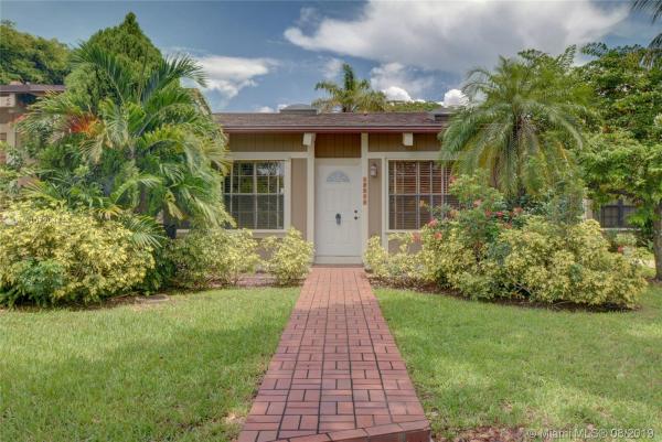 Cindis Place, 13515 SW 102nd Ln, The Crossings, Florida 33186, image 2