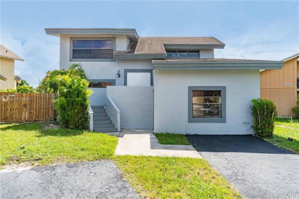 2350 SW 80th Ter, Miramar, Florida 33025, image 2
