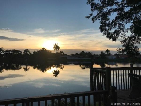 Weitzer Serena Lakes West, 17090 SW 139th Pl, Richmond West, Florida 33177, image 2
