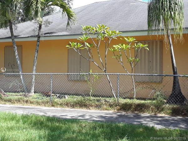 Jordan Commons, 24528 SW 130th Ct, Princeton, Florida 33032, image 2