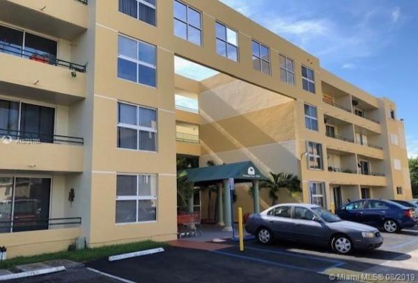 Flamingo Court, 8320 NW 8th St #2-405, Fountainebleau, Florida 33126, image 2