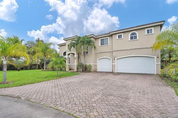Valencia Acres, 18539 SW 133rd Ave, South Miami Heights, Florida 33177, image 2