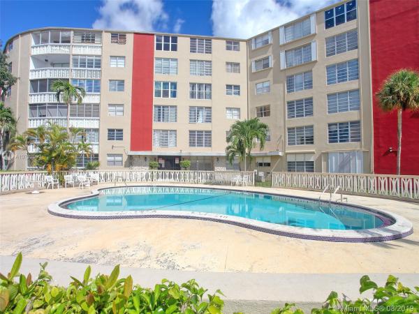 1475 Terra Towers, 1475 NE 125th Ter #112A, North Miami, Florida 33161, image 2