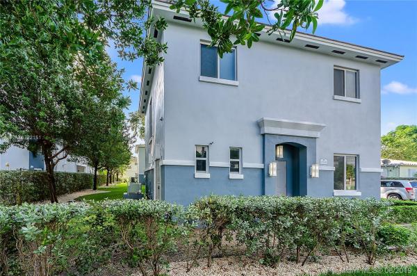 Gateway To The Grove, 2730 SW 26th St #2730, Miami, Florida 33133, image 2