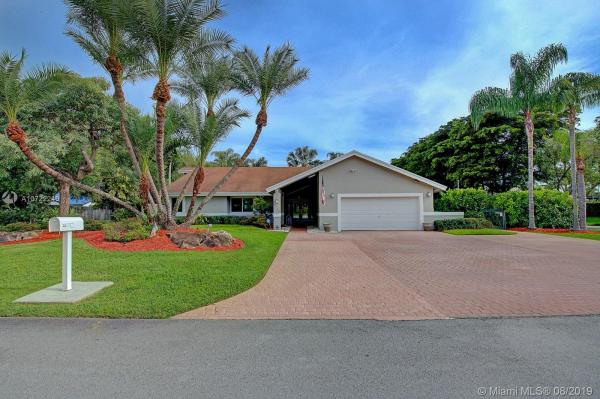 Shady Lane, 9760 SW 148th St, Kendall, Florida 33176, image 2
