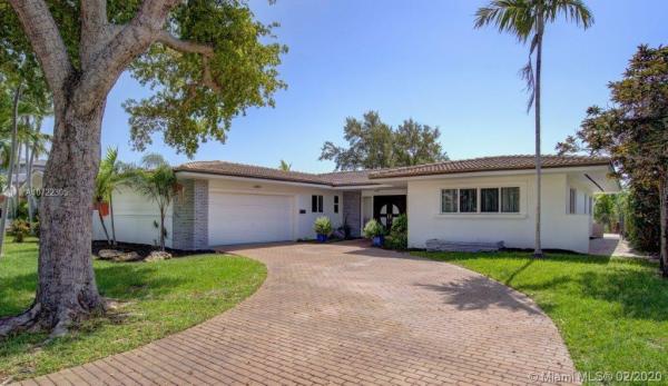 Keystone Island, 12805 N Bayshore Dr, North Miami, Florida 33181, image 2