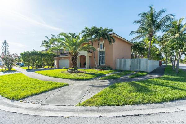 Laguna Ponds, 14390 SW 166th St, Richmond West, Florida 33177, image 2
