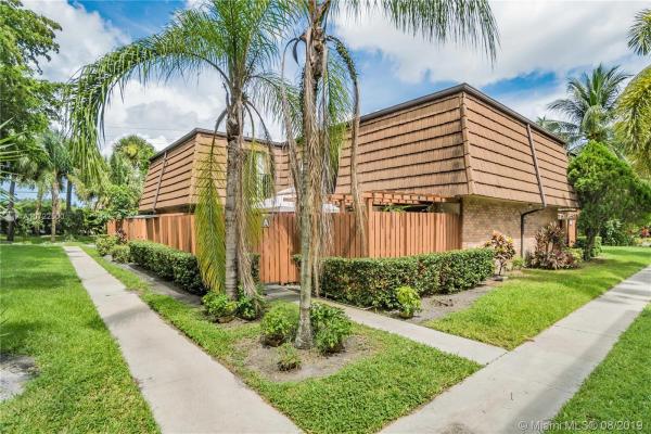 Ridgewood, 9116A SW 20th Ct, Davie, Florida 33324, image 2