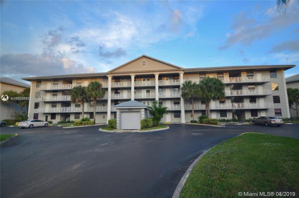 Whitehall Of Pine Island Ridge, 1512 Whitehall Dr #306, Davie, Florida 33324, image 2