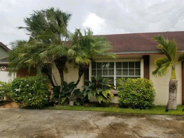 Golf Shores Homes, 5912 SW 137th Ave #2, Kendale Lakes, Florida 33183, image 2