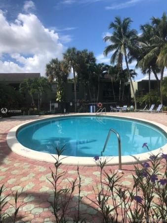 Captiva Lakes Villas, 8311 SW 142nd Ave #I-109, Kendale Lakes, Florida 33183, image 2
