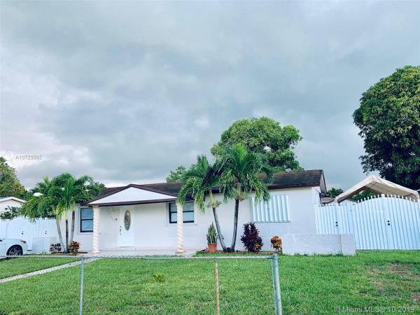 Carol City Gardens, 4301 NW 196th St, Miami Gardens, Florida 33055, image 2
