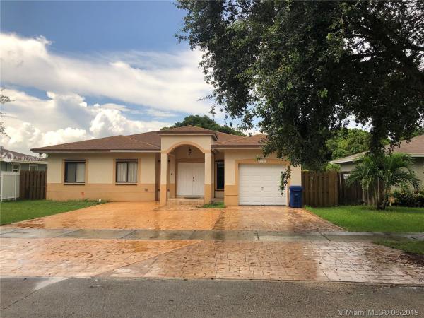 Salma Lake, 14141 SW 291st Ter, Leisure City, Florida 33033, image 2