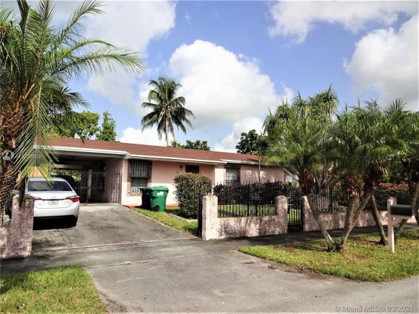 Knollwood Manor, 30620 SW 158th Ave, Leisure City, Florida 33033, image 2