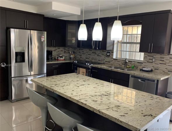 Kendale Lakes Townhouses, 8639 SW 137th Ave #8639, Kendale Lakes, Florida 33183, image 2