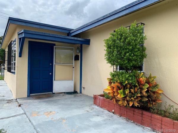 Sky Vista, 1301 NE 11th St, Leisure City, Florida 33033, image 2