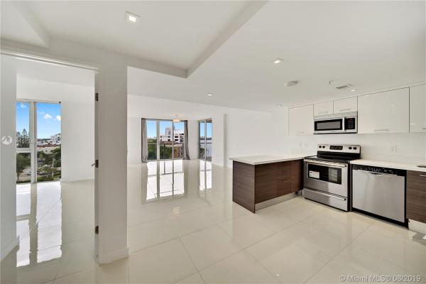 Harbour Park, 9901 E Bay Harbor Dr #702, Bay Harbor Islands, Florida 33154, image 2
