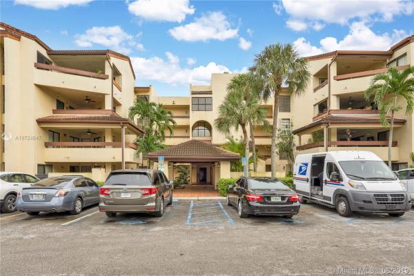 Kenland Bend North, 8860 SW 123 #K306, The Crossings, Florida 33186, image 2