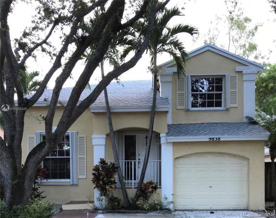 Amaretto, 9838 SW 118th Ave, Kendall, Florida 33186, image 2