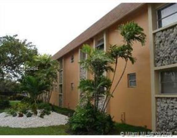 Gables Edge, 4300 SW 67th Ave #24, Glenvar Heights, Florida 33155, image 2