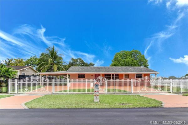 Entin Estates, 2403 NW 175th St, Miami Gardens, Florida 33056, image 2