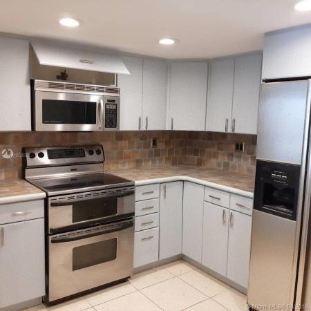 Venetia, 555 NE 15th St #31J, Miami, Florida 33132, image 2