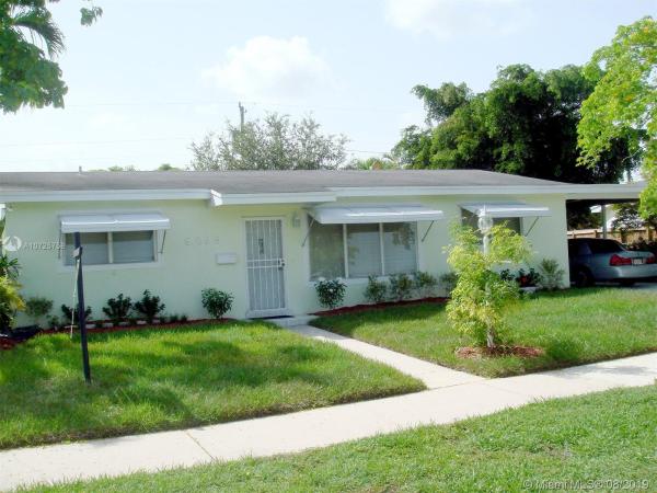 Pine Tree Manor, 9299 Martinique Dr, Cutler Bay, Florida 33189, image 2