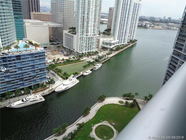 Icon Brickell Tower 3, 485 Brickell Ave #3703, Miami, Florida 33131, image 2
