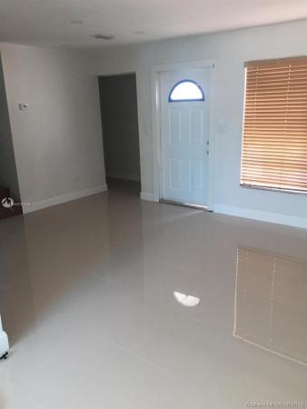 Vista Verde, 21112 NW 39th Ave #21112, Miami Gardens, Florida 33055, image 2