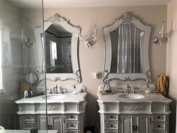 Mariangel, 11995 SW 94th Ter, The Crossings, Florida 33186, image 2