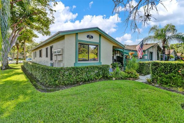 Lakeview Villas, 458 Lakeview Dr #1, Weston, Florida 33326, image 1