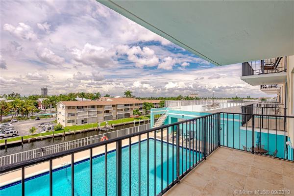 Golden Horn, 427 Golden Isles Dr #4J, Hallandale Beach, Florida 33009, image 2