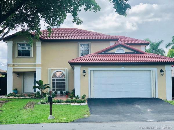 Patio Homes At Lakes Of The Meadow, 4361 SW 147th Ct, Kendall West, Florida 33185, image 2