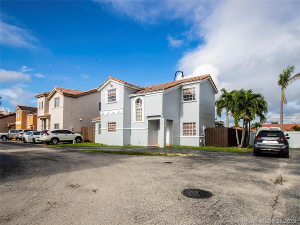 Lake Pointe, 992 NW 126th Path, Tamiami, Florida 33182, image 2