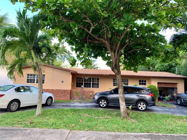 Biscayne Gardens, 70 NW 164th St, Golden Glades, Florida 33169, image 2
