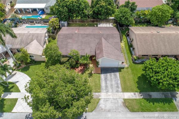 Woodfield, 10501 SW 144th Ave, The Hammocks, Florida 33186, image 2