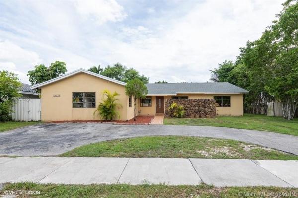 Bent Tree West, 14160 SW 47th St, Kendale Lakes, Florida 33175, image 2